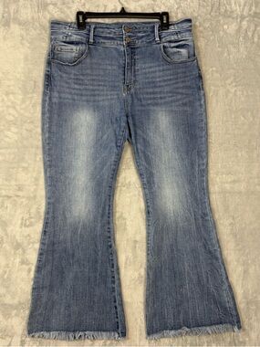 KanCan Women’s Size 33 Jeans High Rise Super Flare Bell Bottoms  City Styl 36x28